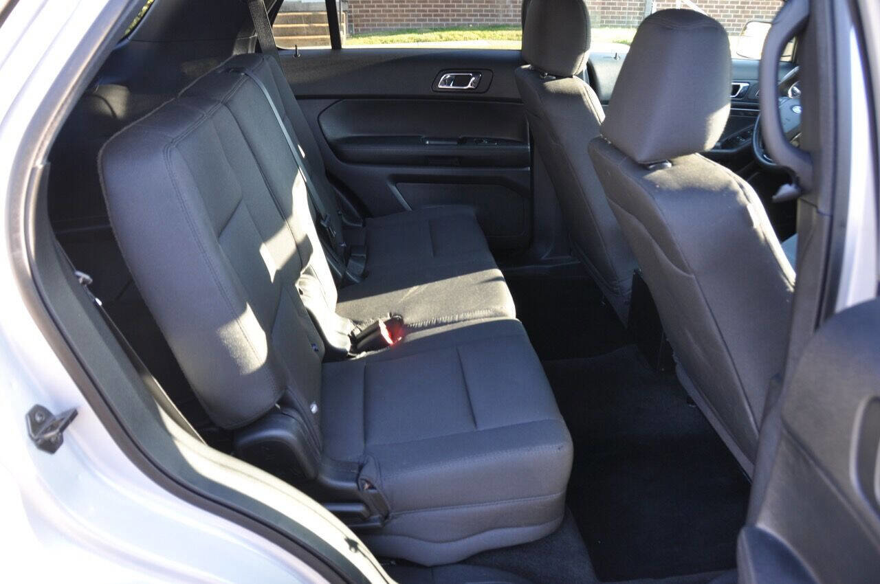 Used 2017 Ford Explorer 4WD Police Interceptor image 25