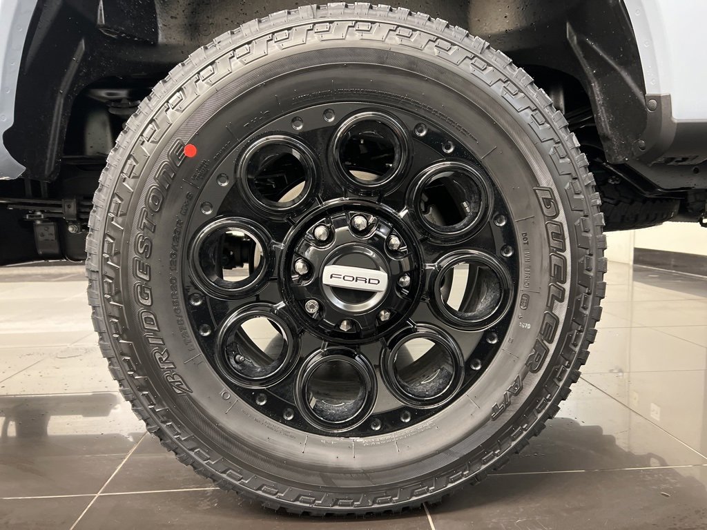 New 2026 Ford F350 Lariat w/ Black Appearance Package image 7