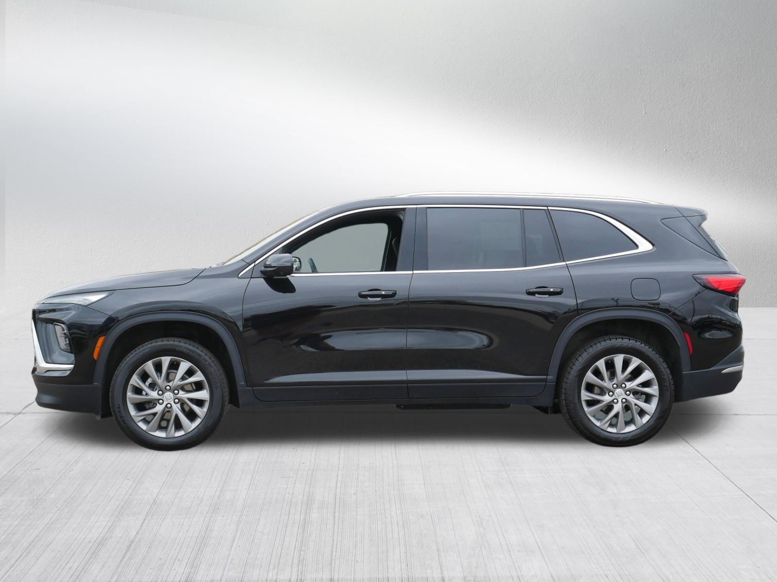 Used 2026 Buick Enclave Preferred AWD/4WD image 4