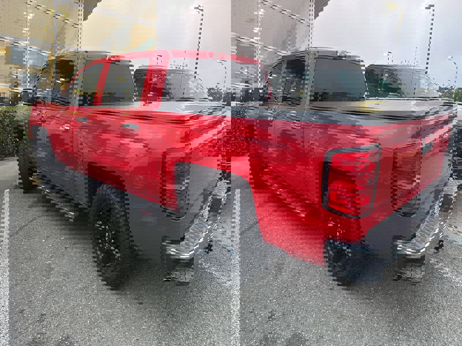 Used 2014 Chevrolet Silverado 1500 LT w/ LT Convenience Package image 4