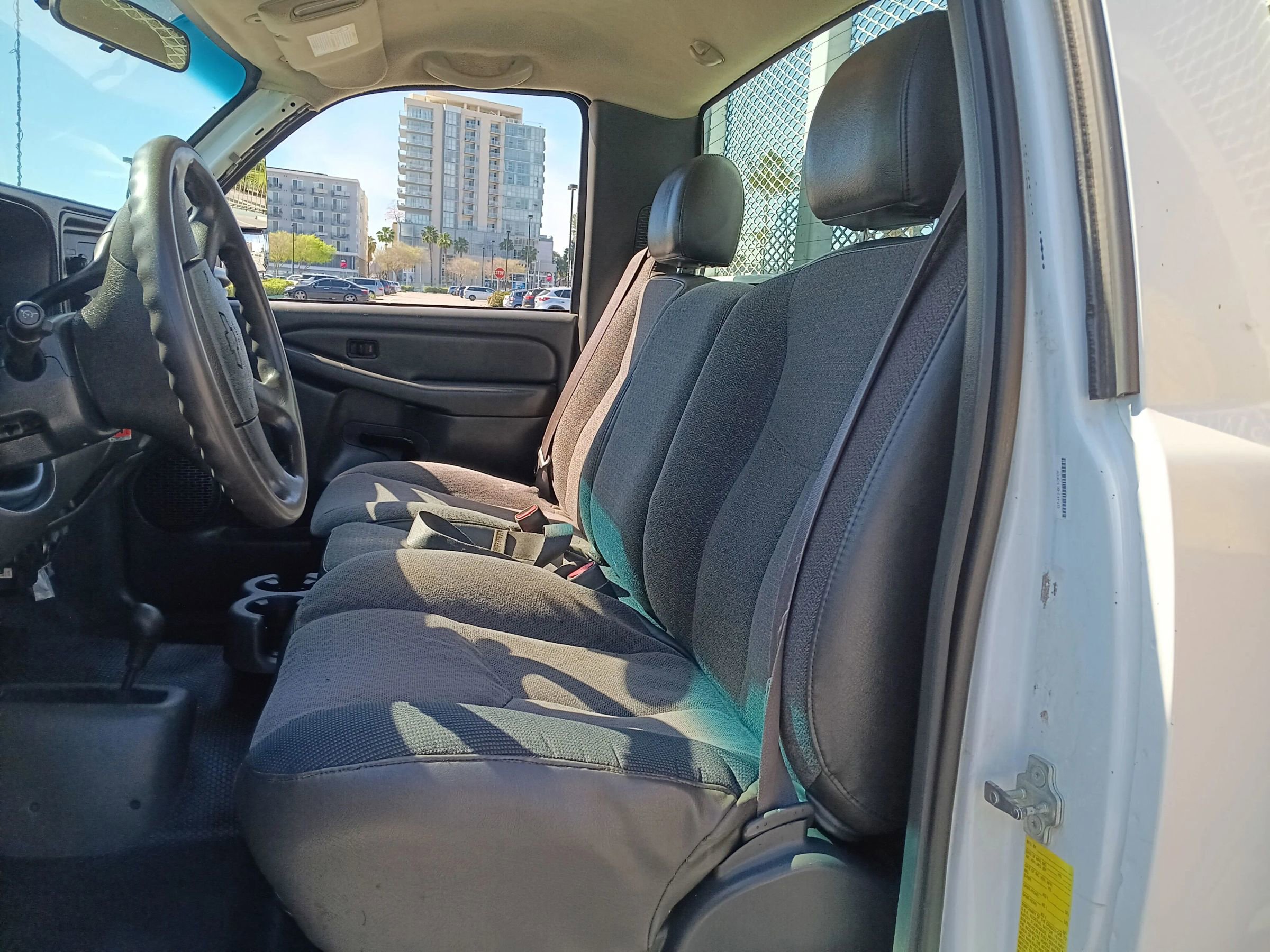 Used 2006 Chevrolet Silverado 3500 4x4 Regular Cab w/ Heavy-Duty Power Package image 9