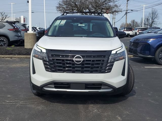 New 2026 Nissan Pathfinder Platinum AWD/4WD image 2