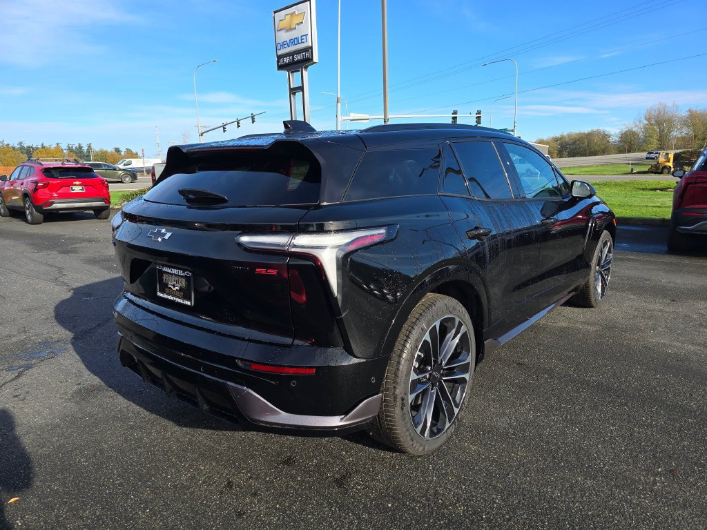 New 2026 Chevrolet Blazer EV SS w/ Performance Package AWD/4WD image 3