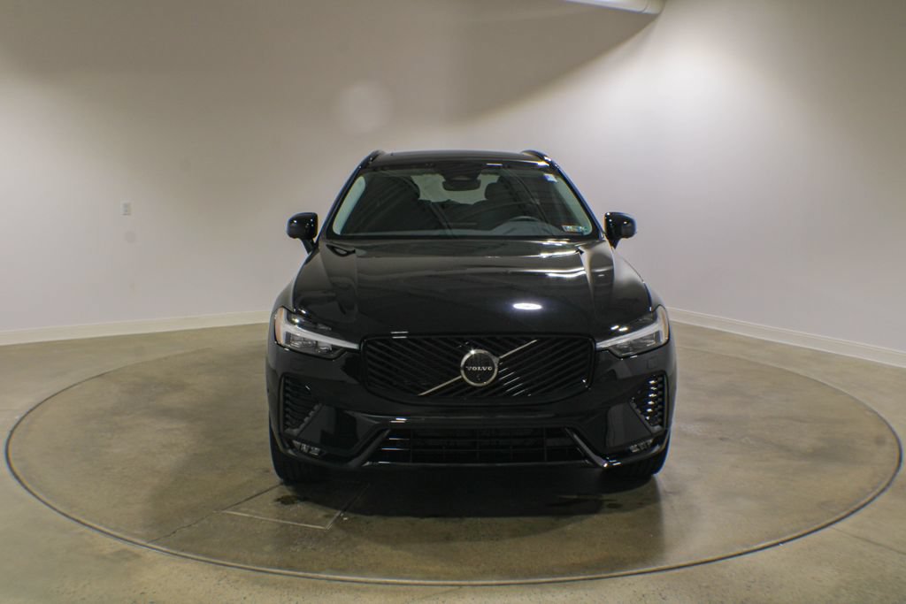 Certified 2026 Volvo XC60 B5 Plus AWD/4WD image 8