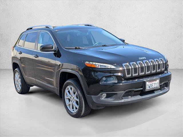 Used 2017 Jeep Cherokee Latitude w/ Safety/Convenience Group video 3