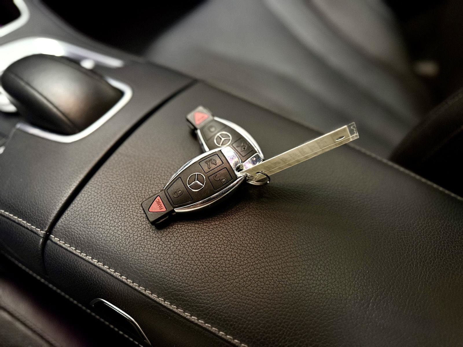 Used 2014 Mercedes-Benz S 550 Sedan image 25
