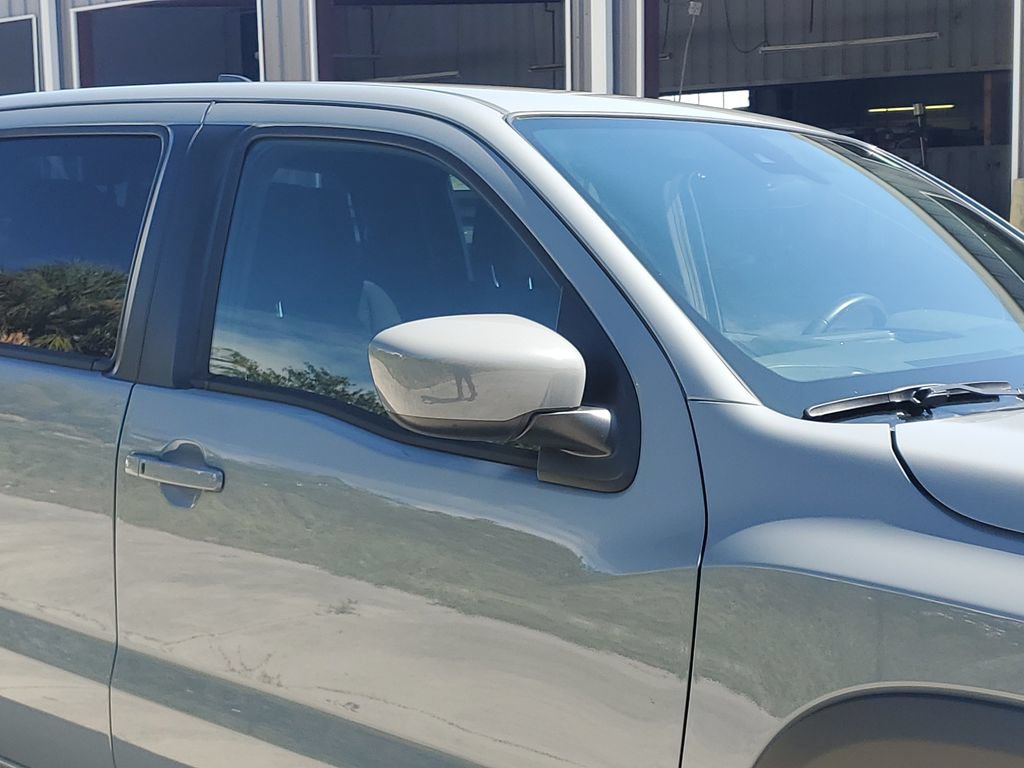 Certified 2025 Nissan Frontier PRO-4X w/ Interior Protection Package AWD/4WD image 11