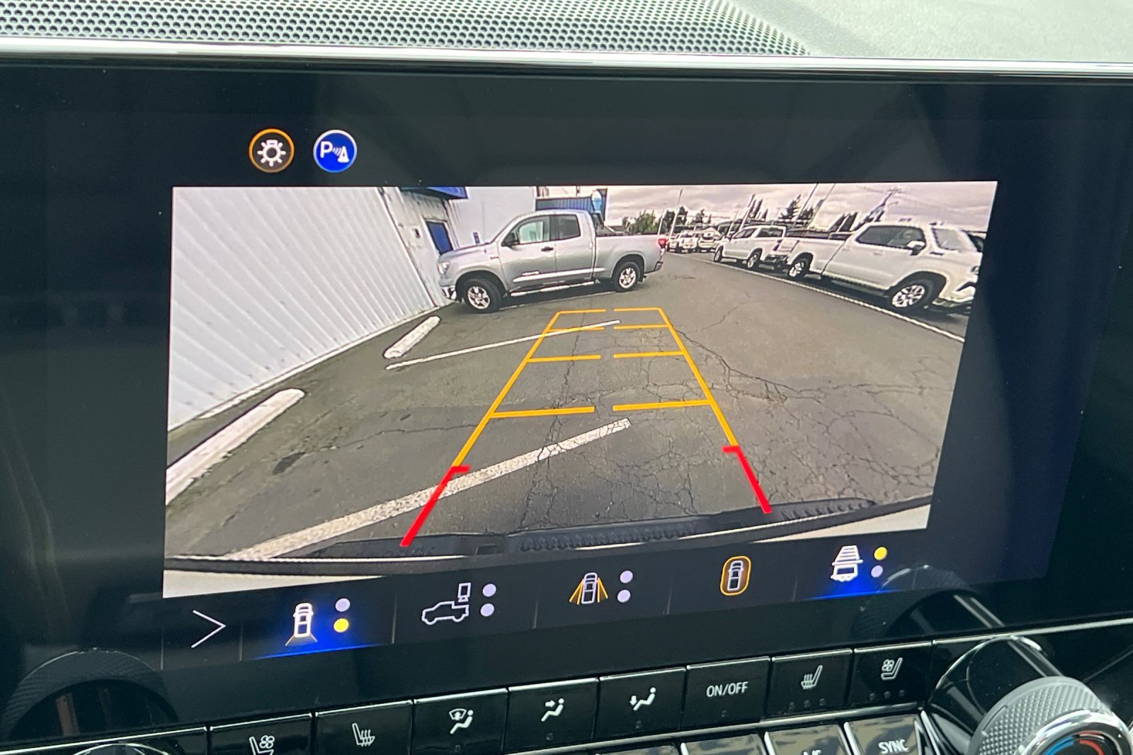 New 2025 Chevrolet Colorado ZR2 w/ Technology Package image 16