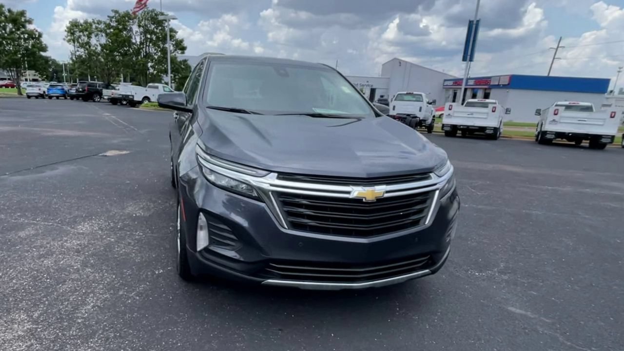 Used 2023 Chevrolet Equinox LT FWD image 3