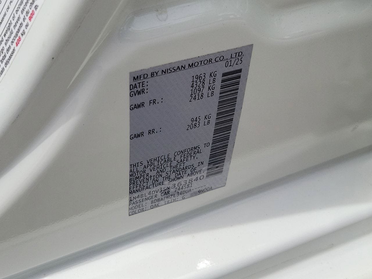 Used 2025 Nissan Altima 2.5 SV FWD image 31