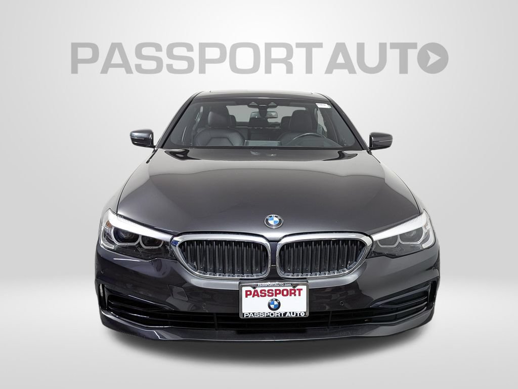 Used 2019 BMW 530i xDrive w/ Convenience Package AWD/4WD image 10