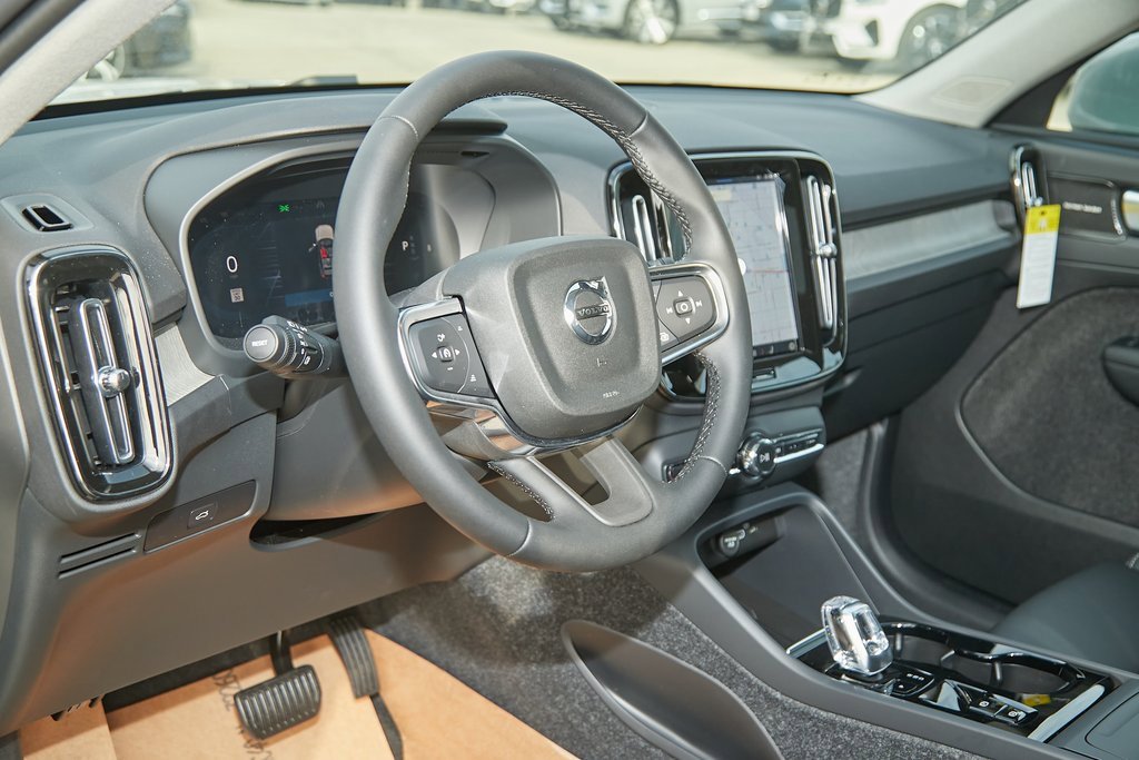New 2025 Volvo XC40 B5 Plus w/ Climate Package image 11