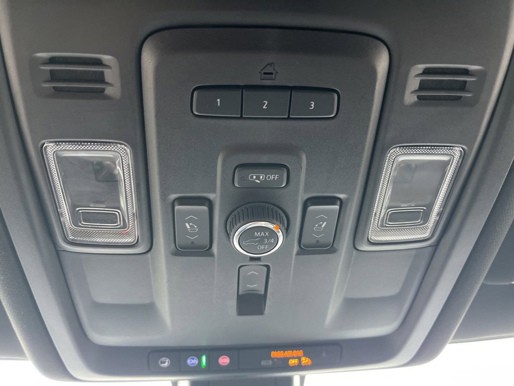 Used 2022 GMC Yukon Denali image 24