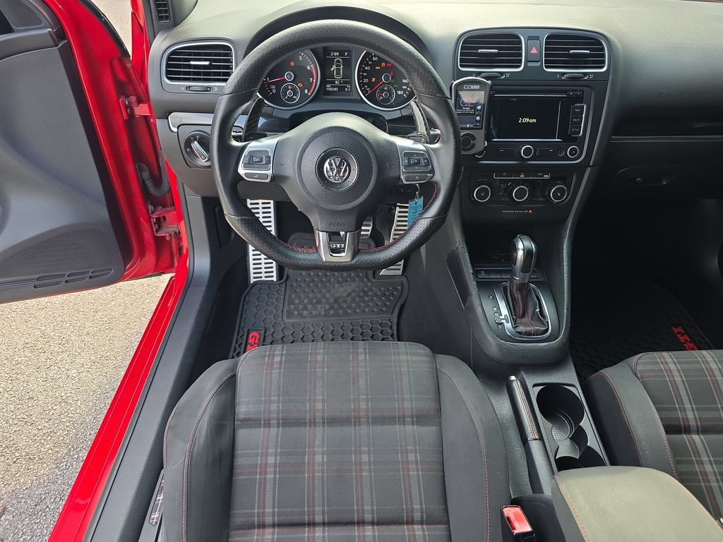 Used 2011 Volkswagen GTI 2-Door FWD image 18