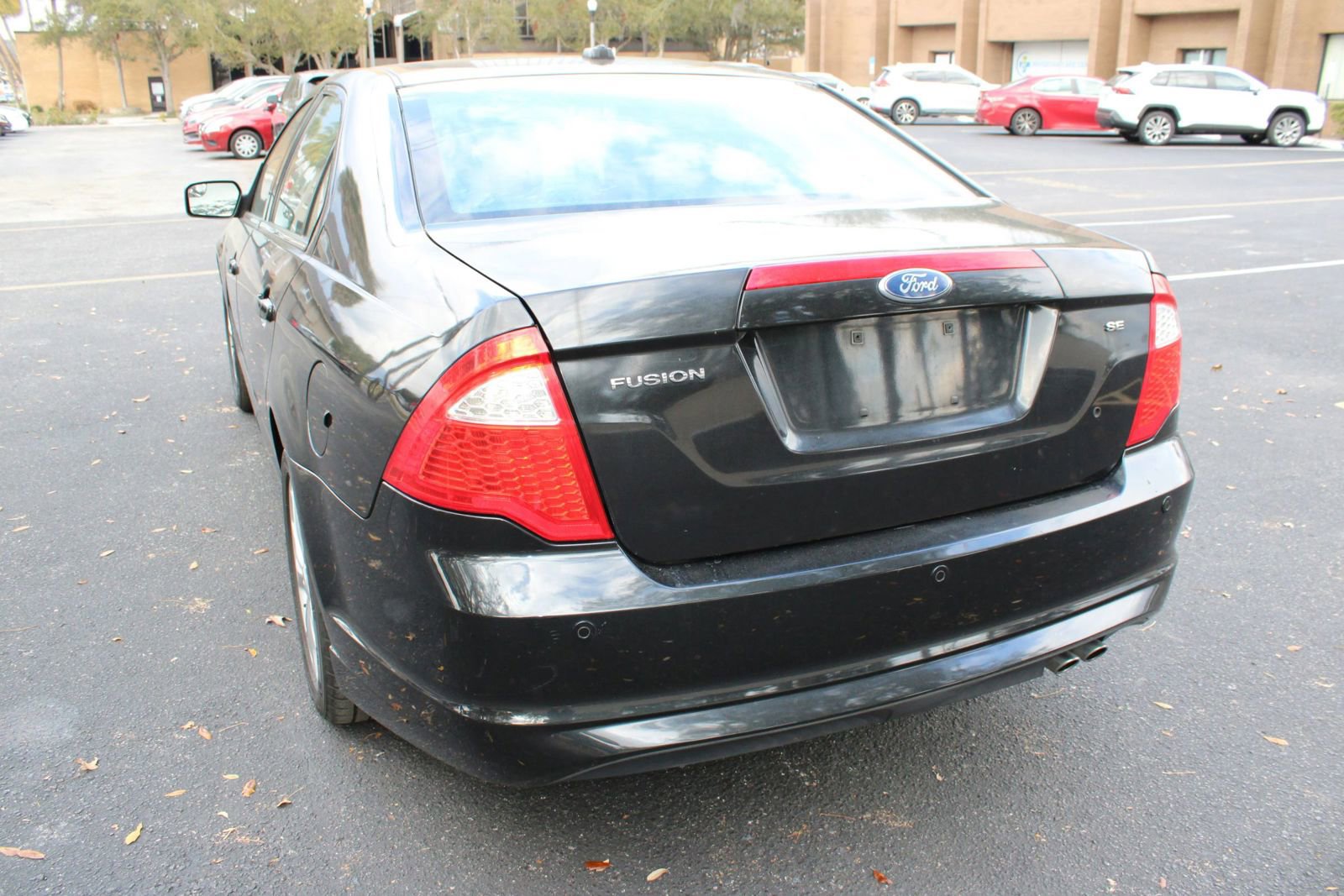 Used 2012 Ford Fusion SE image 4