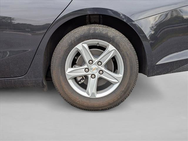 Used 2023 Chevrolet Malibu LS FWD image 14