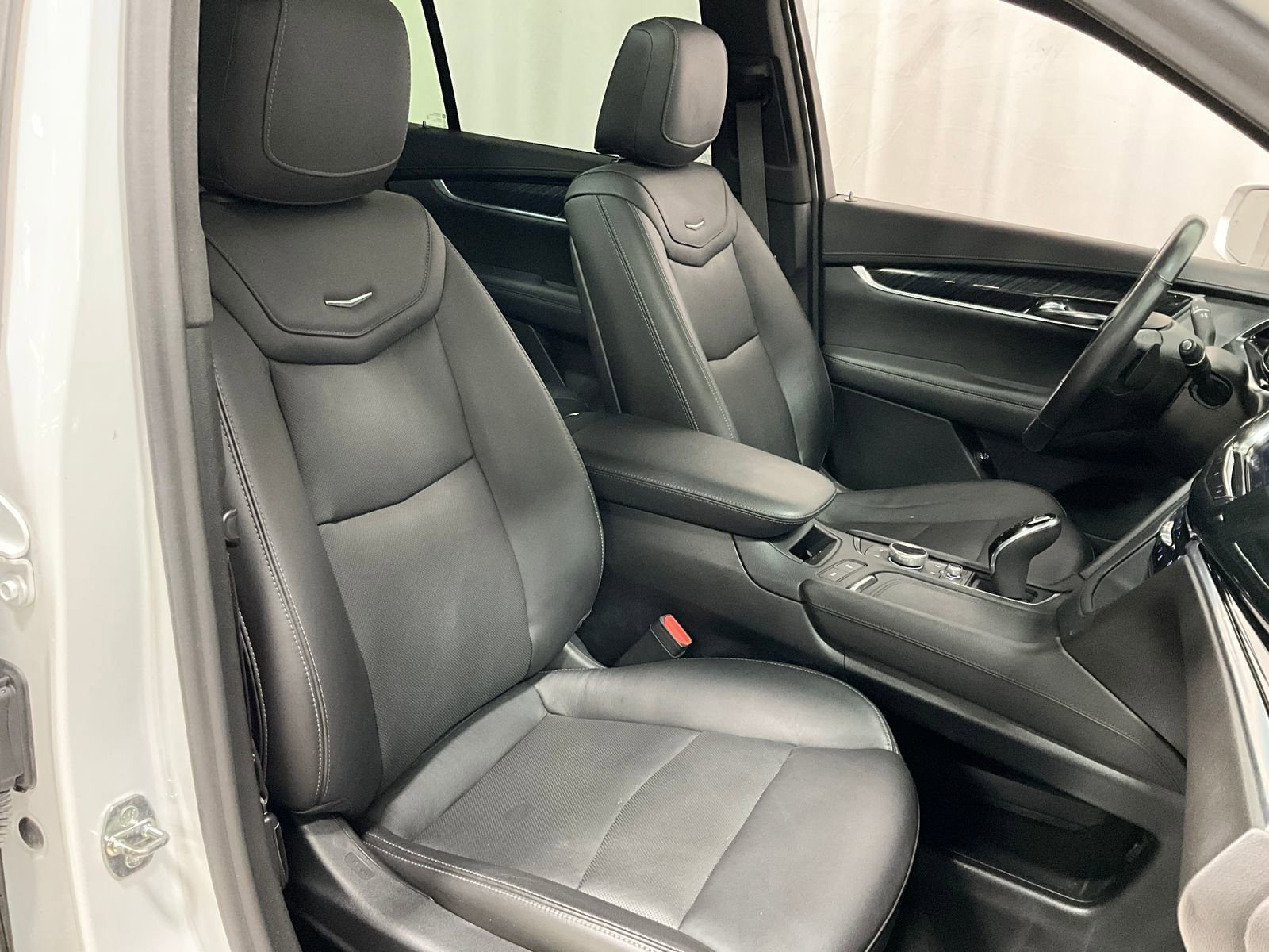 Used 2020 Cadillac XT6 Premium Luxury AWD/4WD image 8