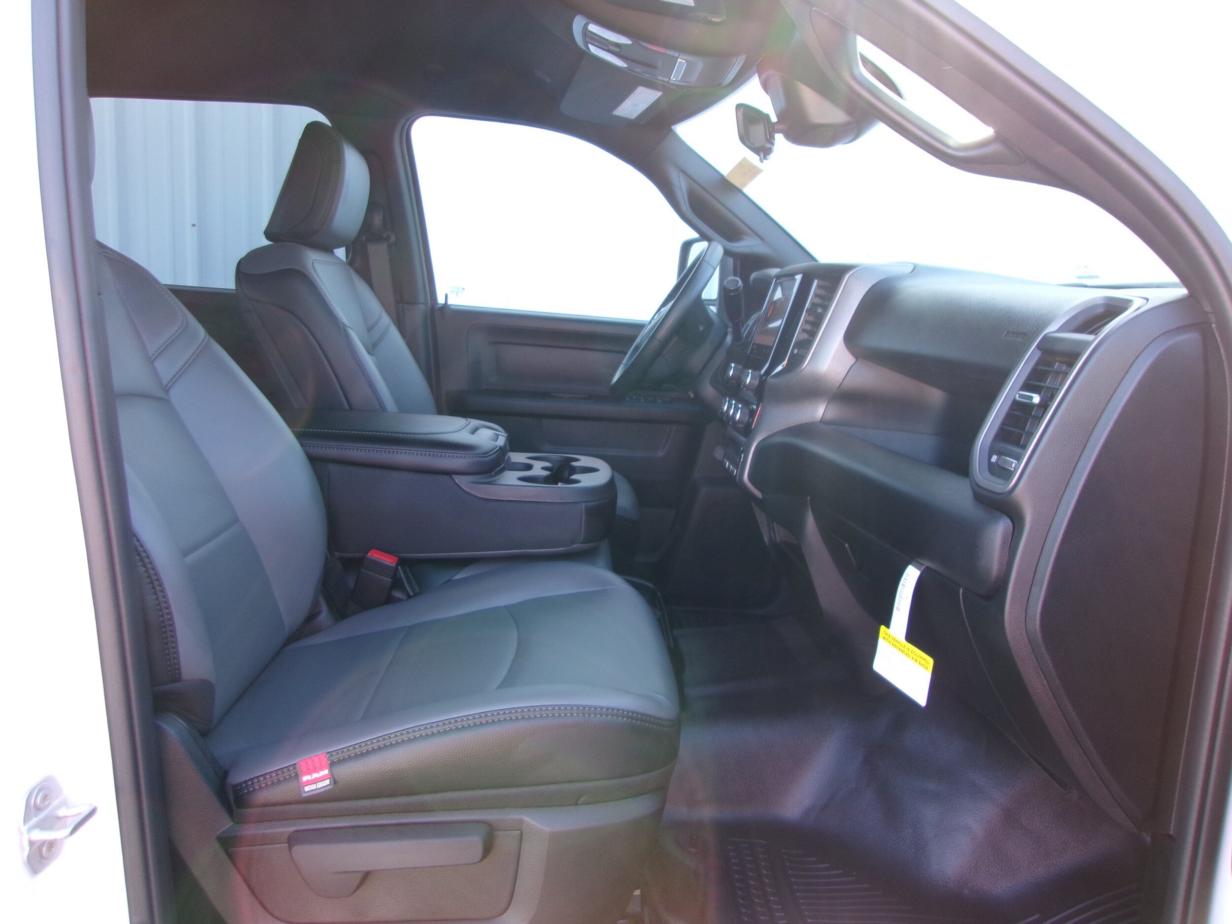 New 2025 RAM 3500 Tradesman w/ Chrome Appearance Group AWD/4WD image 19