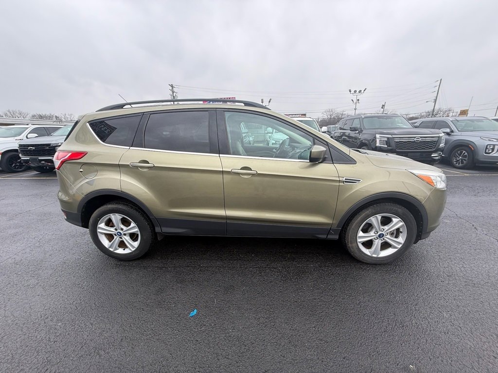 Used 2013 Ford Escape SE image 2