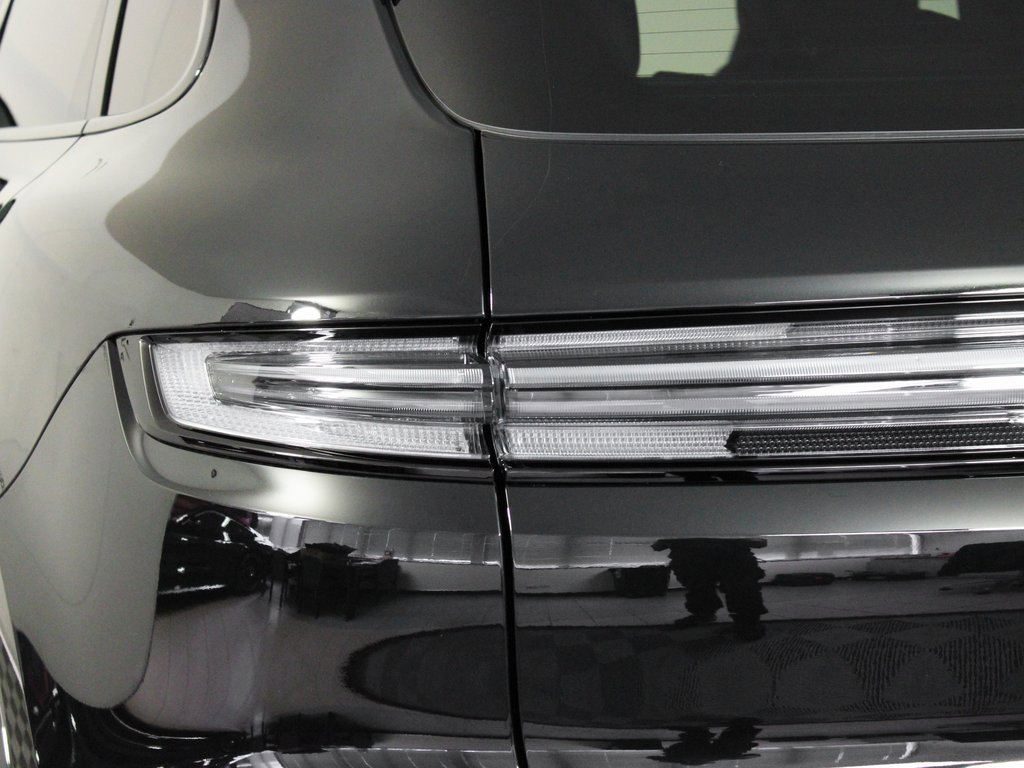 New 2026 Porsche Cayenne image 12