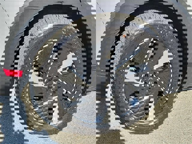 New 2026 Hyundai Ioniq 5 SE image 25