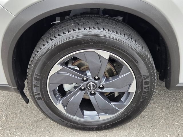 Used 2024 Nissan Rogue SV FWD image 19