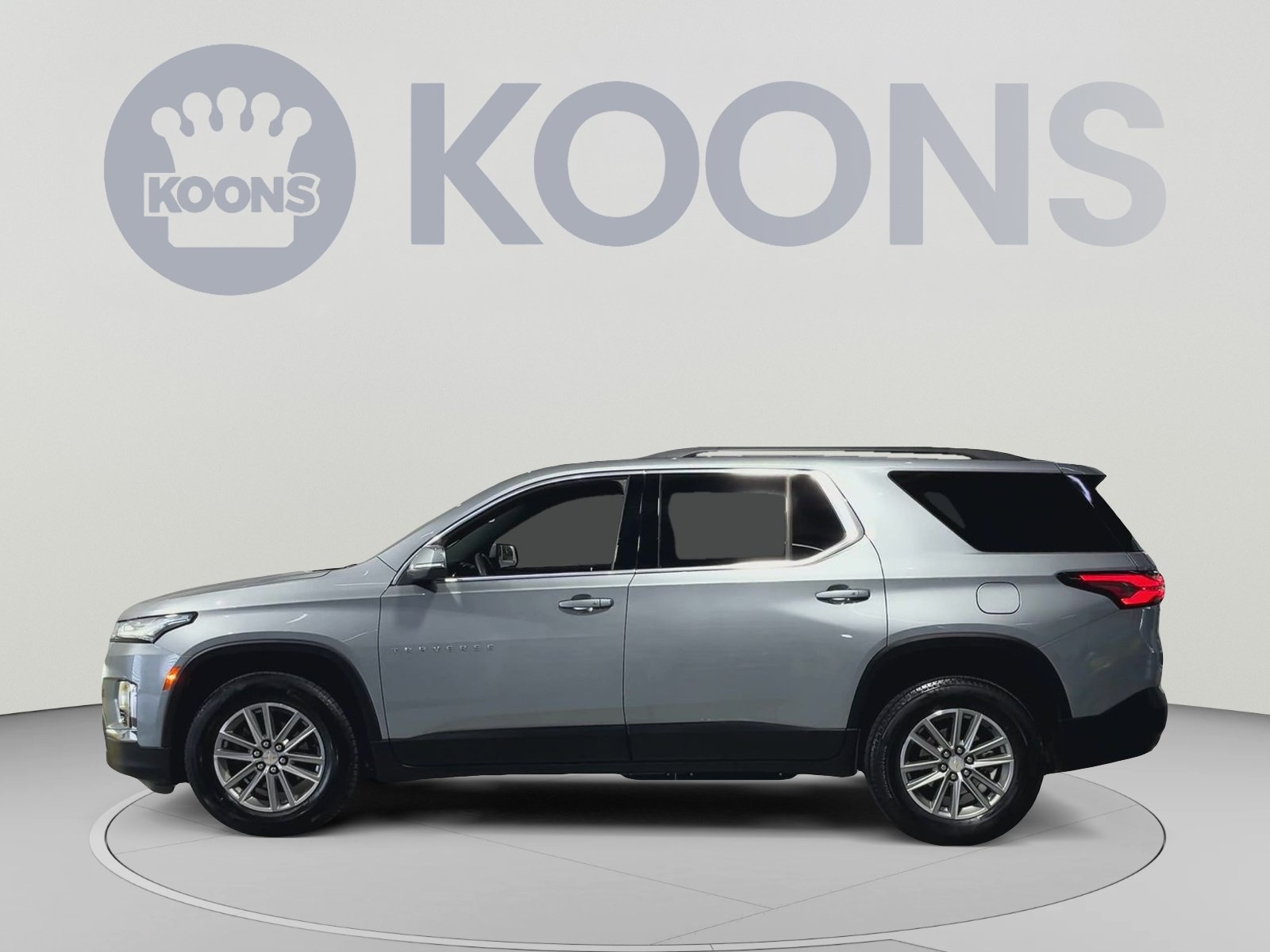 Used 2023 Chevrolet Traverse LT FWD image 7
