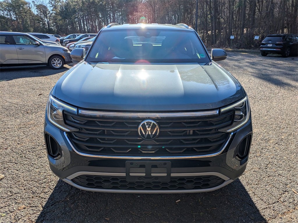 Used 2024 Volkswagen Atlas Cross Sport SE image 9