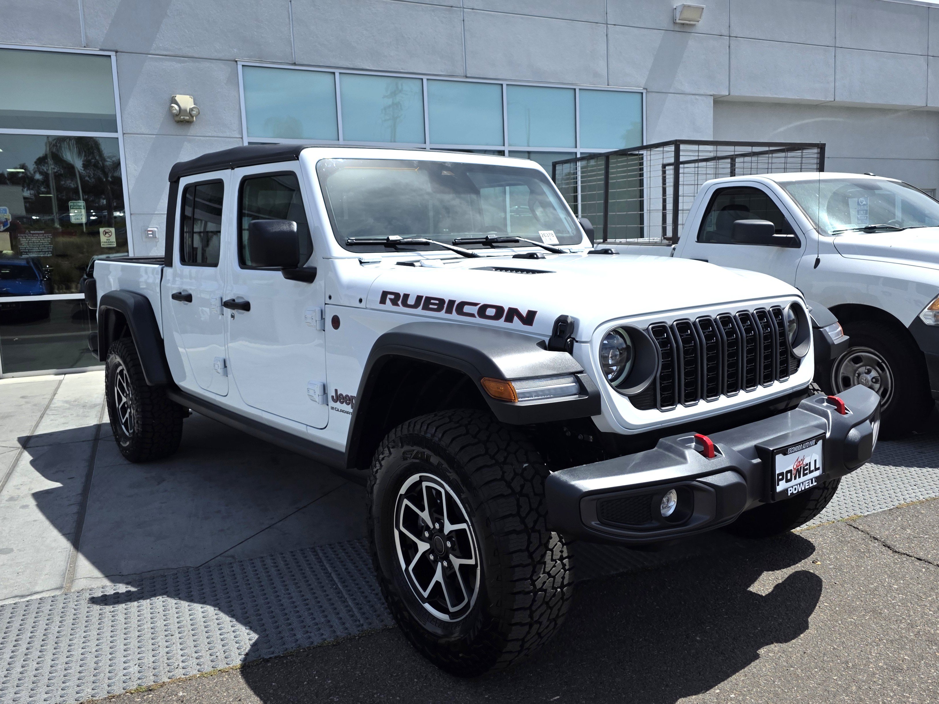 New 2026 Jeep Gladiator Rubicon w/ Steel Power Dome Hood Package AWD/4WD image 5