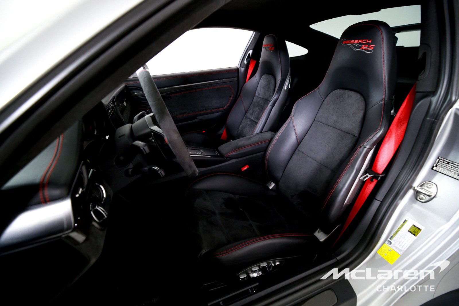 Used 2018 Porsche 911 GT2 RS w/ Weissach Package RWD image 11