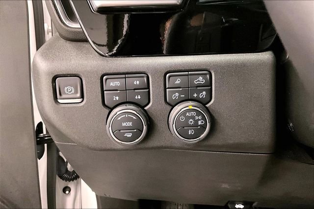 Used 2022 Chevrolet Silverado 1500 High Country w/ High Country Premium Package image 39