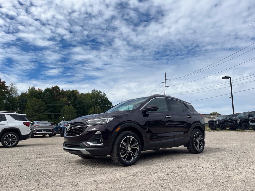 Used 2021 Buick Encore GX Essence AWD/4WD image 2