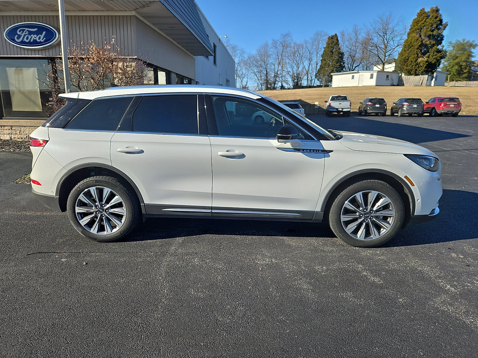 Used 2022 Lincoln Corsair Reserve w/ Luxury Package image 2