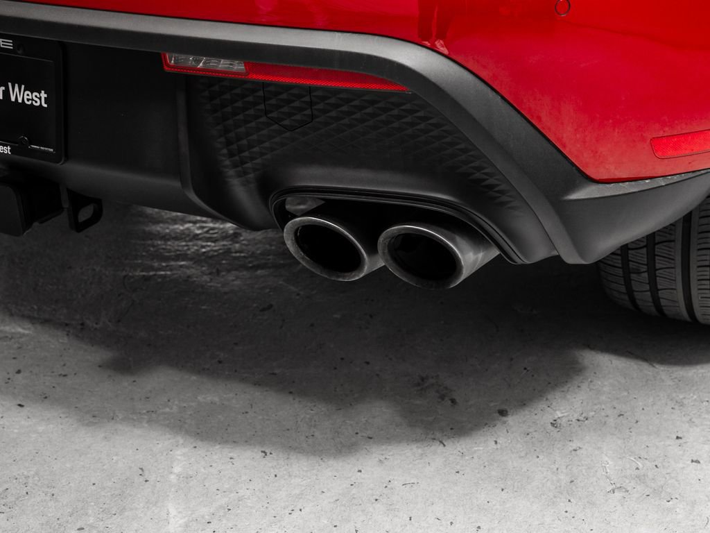 Used 2025 Porsche Macan image 33