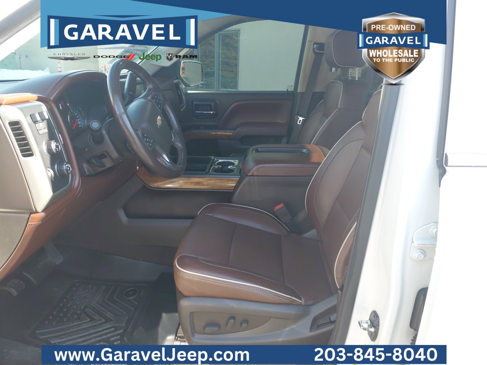 Used 2015 Chevrolet Silverado 1500 High Country w/ High Country Premium Package image 2