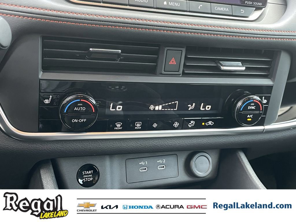 Used 2025 Nissan Rogue SV image 25