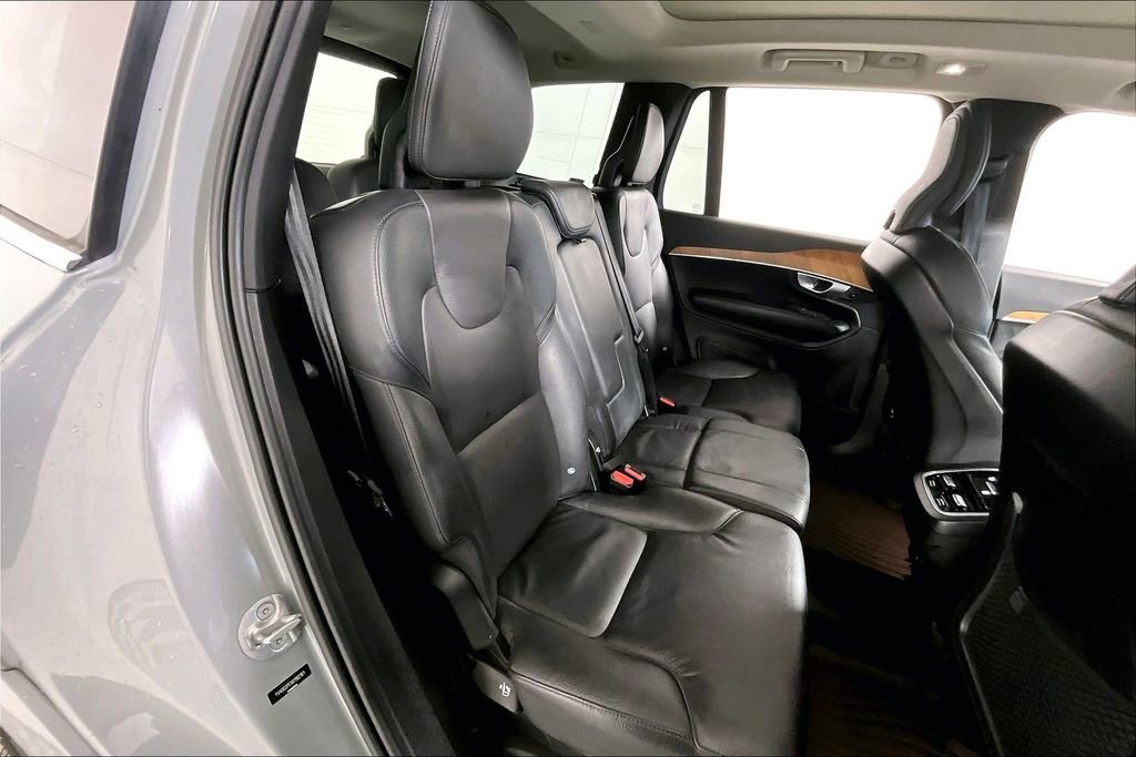 Used 2024 Volvo XC90 B6 Plus image 27