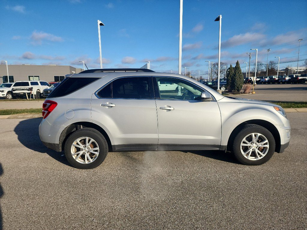 Used 2017 Chevrolet Equinox LT w/ Driver Confidence Package II image 7