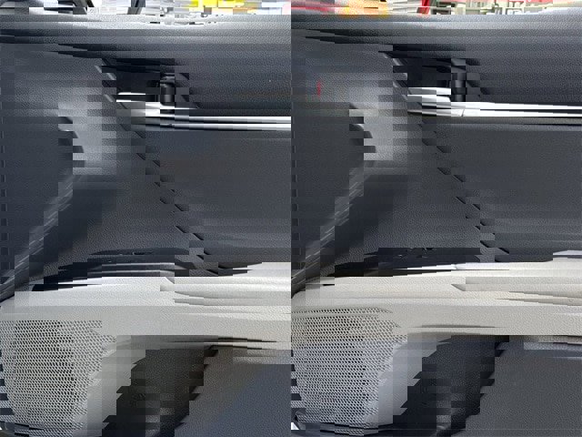 Used 2024 Toyota Camry LE w/ Convenience Package image 27