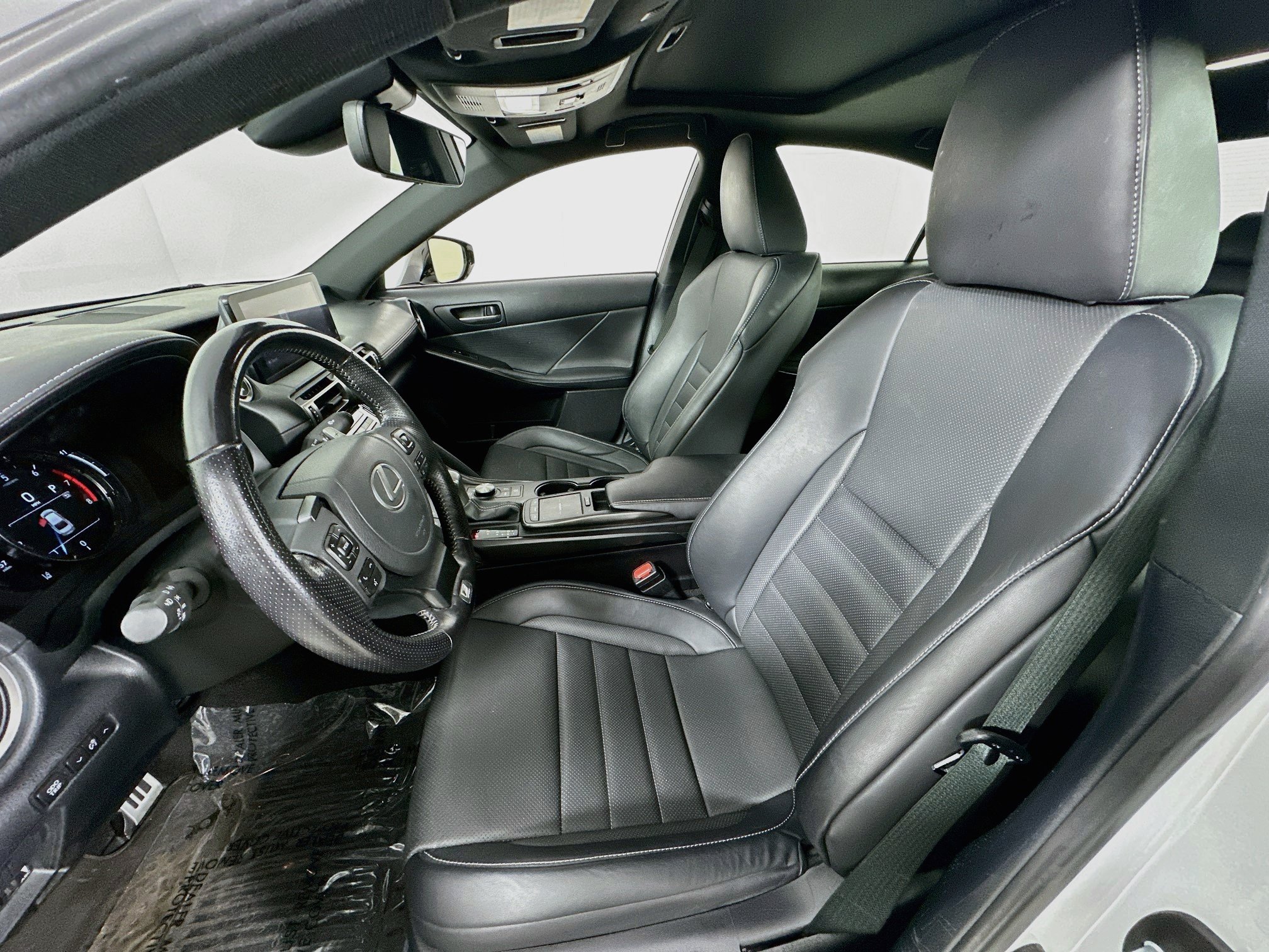 Used 2022 Lexus IS 350 F Sport RWD image 21