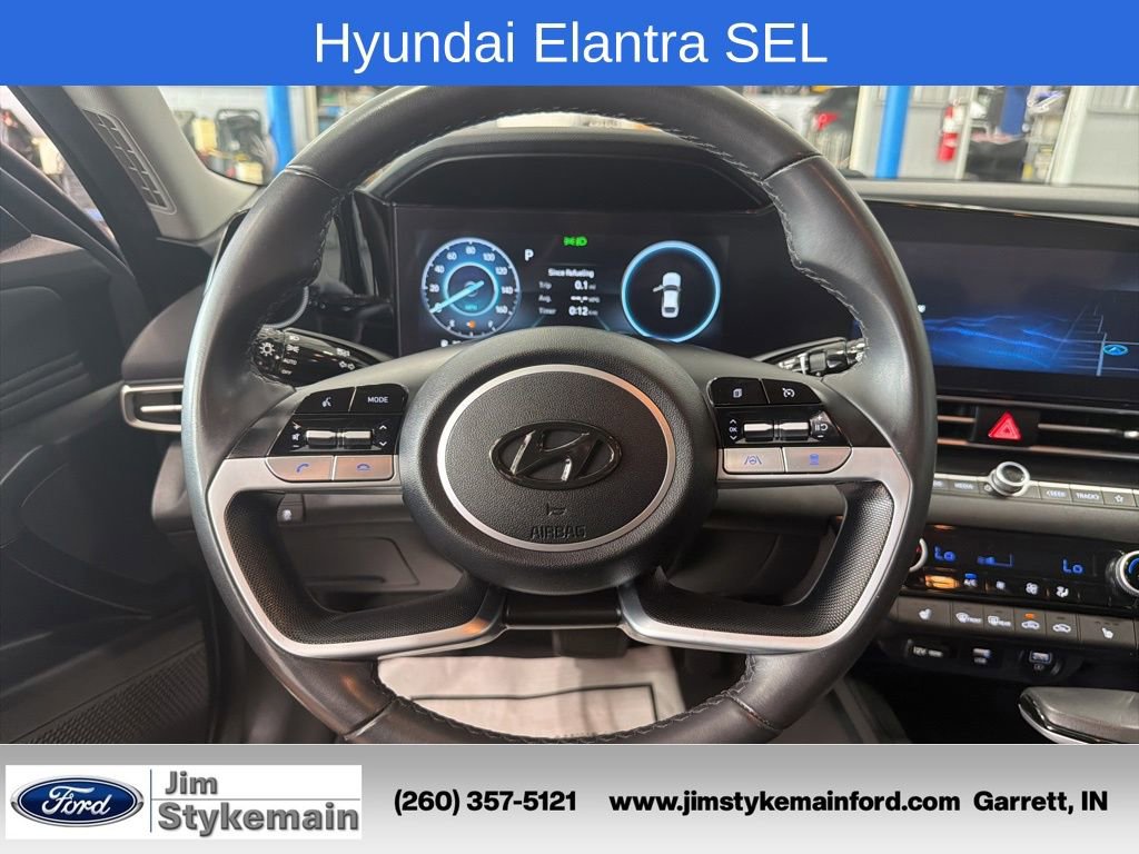 Used 2023 Hyundai Elantra SEL w/ Convenience Package FWD image 18