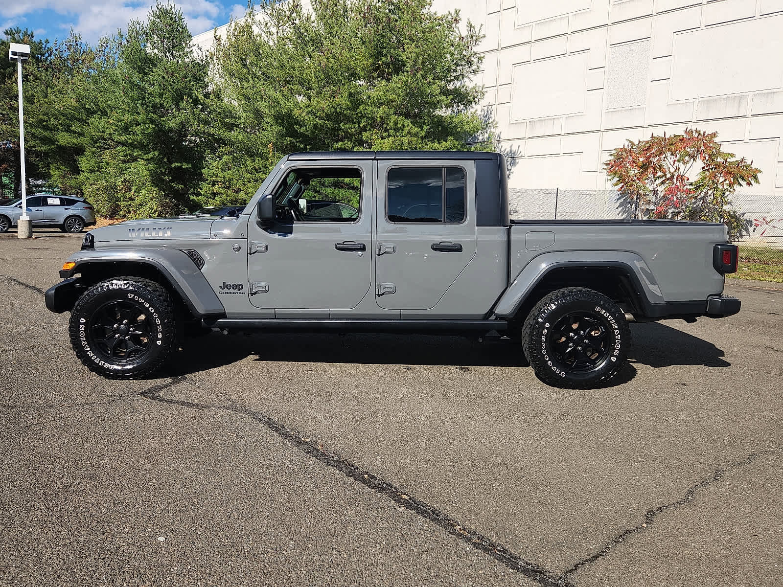 Used 2022 Jeep Gladiator Sport image 8
