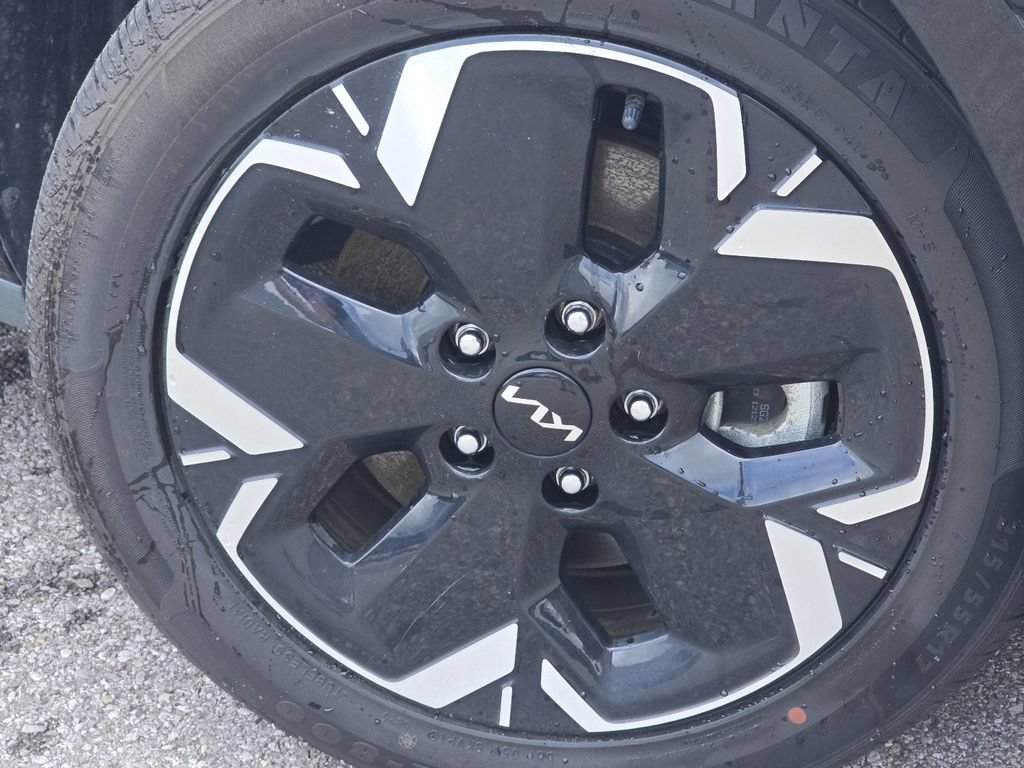 Used 2024 Kia Niro Wave w/ Wave Preserve Package FWD image 10