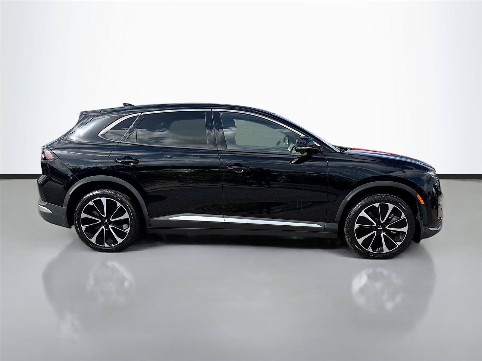 New 2025 VinFast VF 8 Plus AWD/4WD image 8