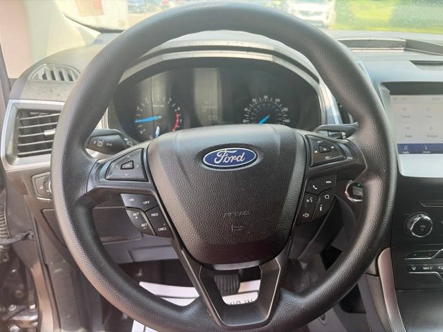 Used 2020 Ford Edge SE FWD image 14