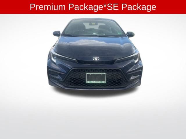 Used 2023 Toyota Corolla SE w/ SE Premium Package image 2