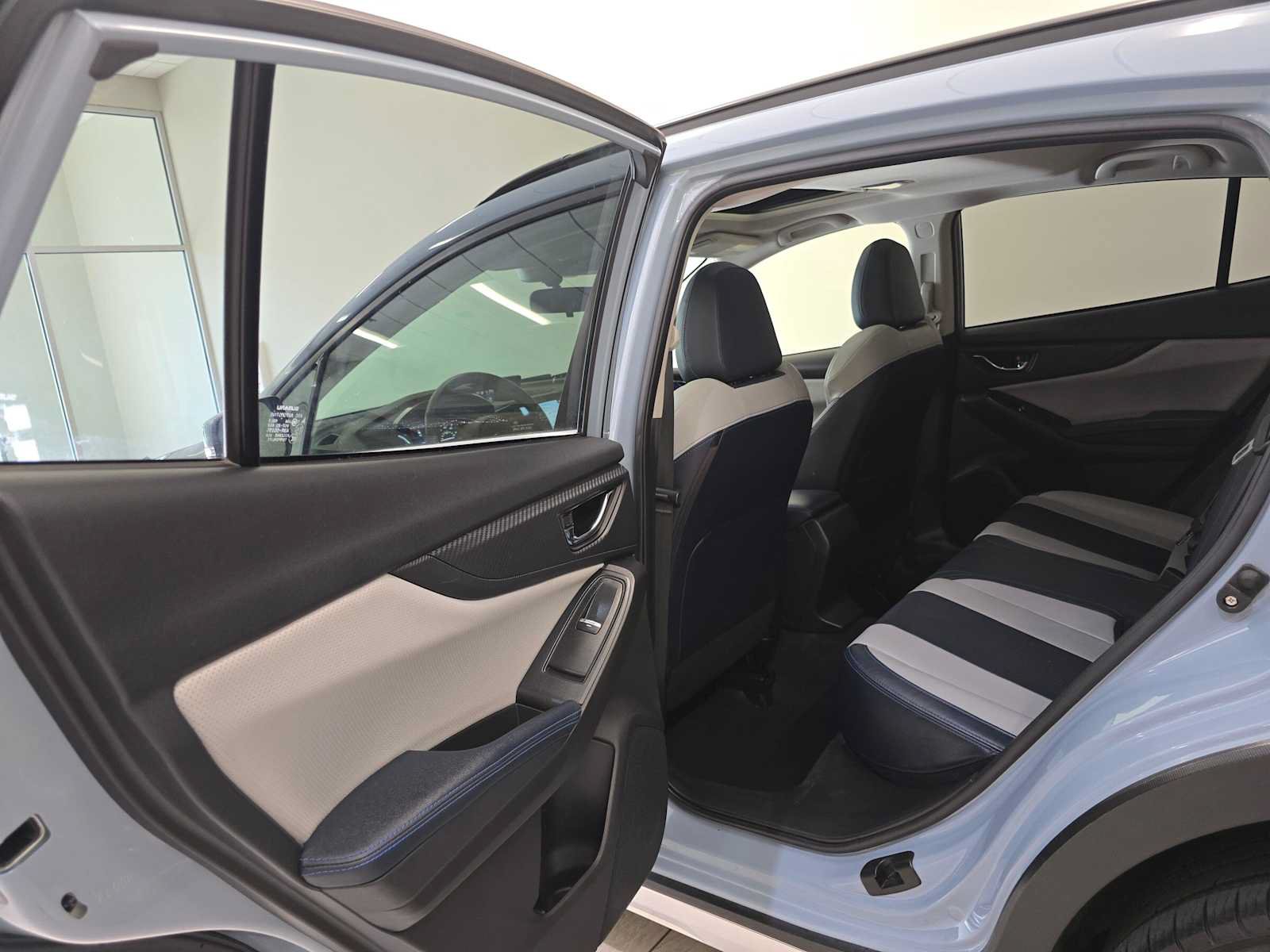 Used 2019 Subaru Crosstrek Hybrid w/ Moonroof Package w/Navigation AWD/4WD image 25