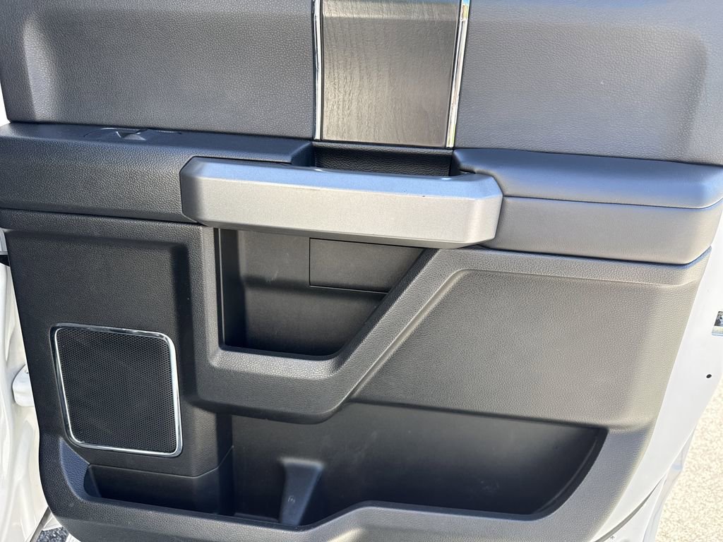Used 2019 Ford F250 Platinum w/ Platinum Ultimate Package AWD/4WD image 16