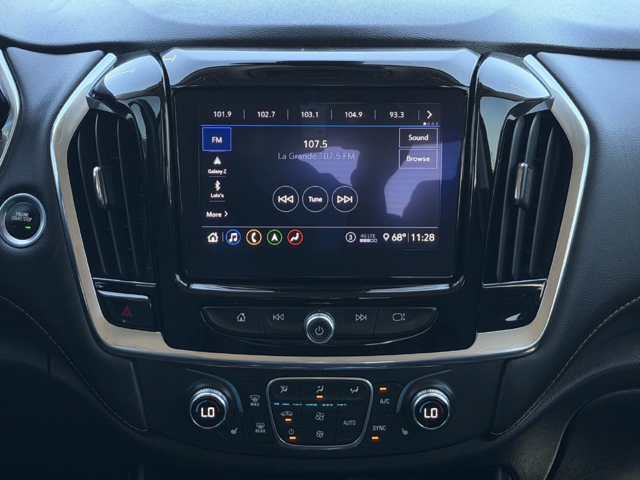 Used 2021 Chevrolet Traverse RS FWD image 16