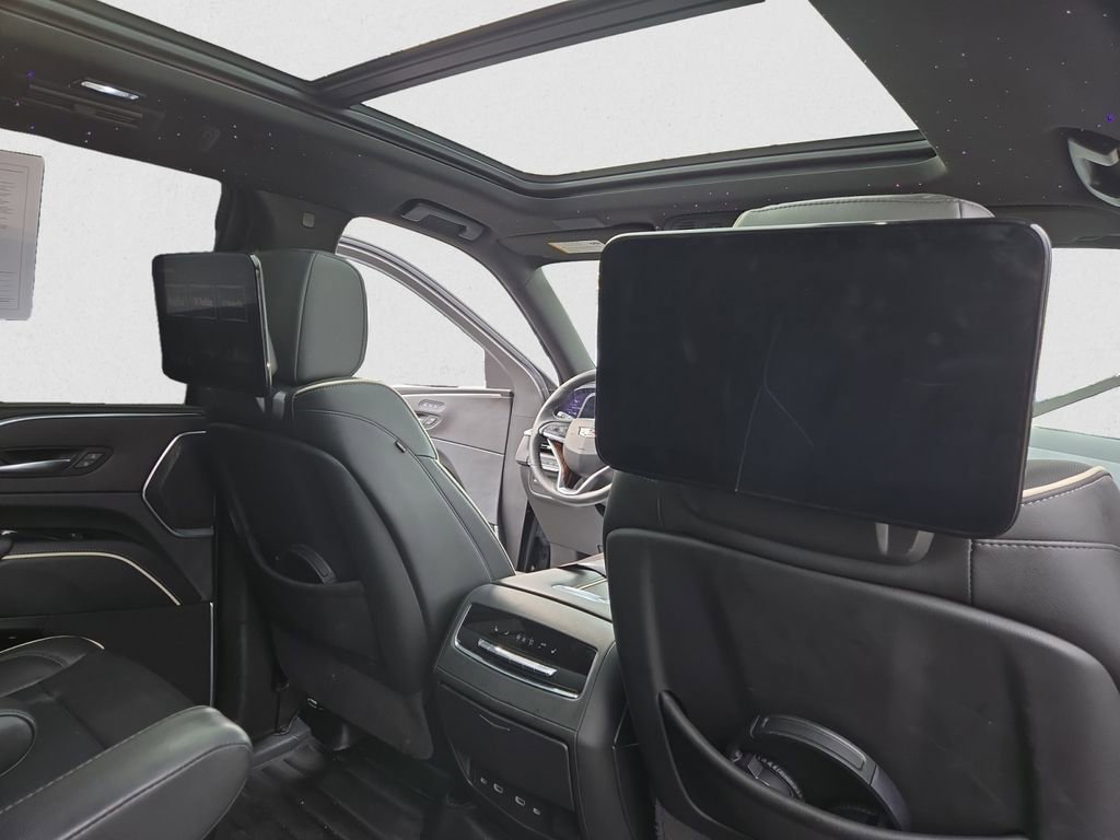 Used 2023 Cadillac Escalade Premium Luxury image 27